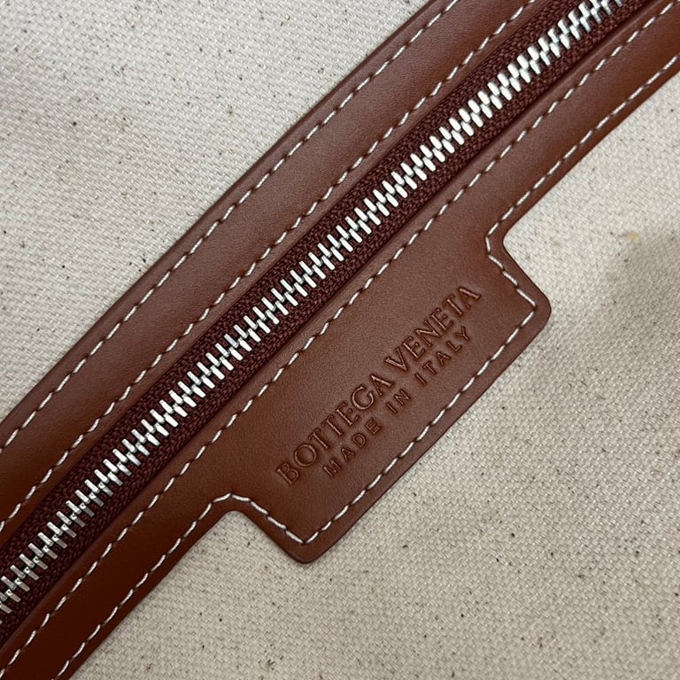 Bottega Veneta Intrecciato Travel Bag White/Brown - 3