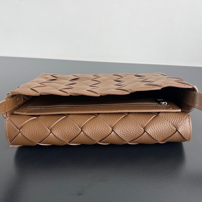 Bottega Veneta Cobble Messenger Bag Brown - 4