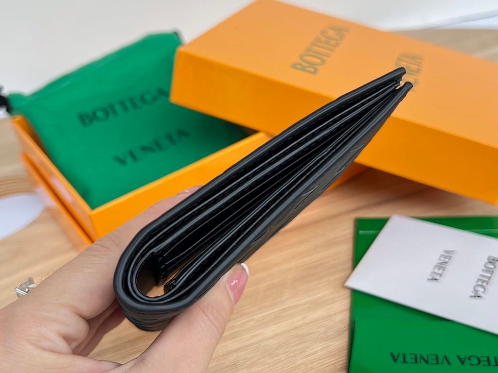 Bottega Veneta 605721 Intrecciato Bi-fold Wallet - 9