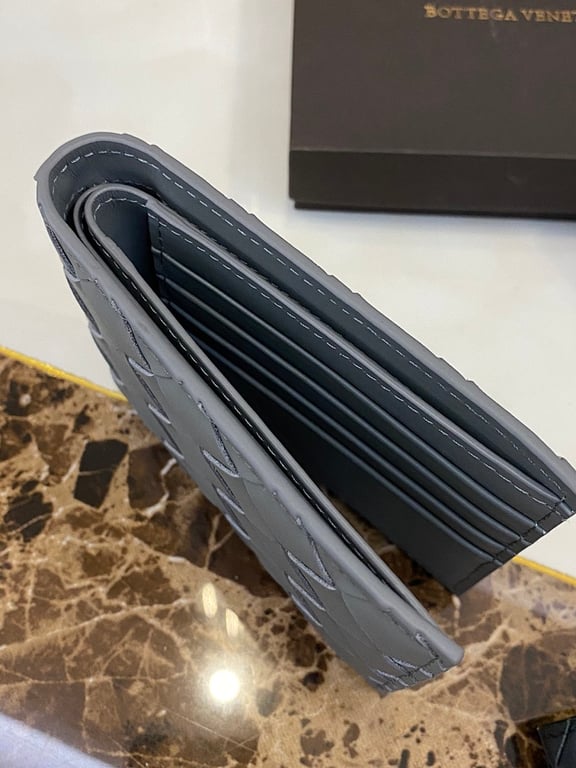 Bottega Veneta Intrecciato Bi-Fold Wallet 605721 Grey - 2