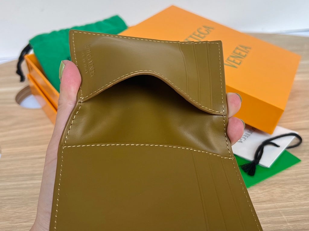 Bottega Veneta Intrecciato Bi-fold Card Case 592619 - 5