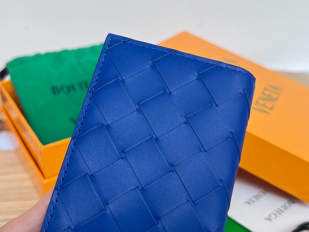 Bottega Veneta Intrecciato Card Case Blue 592619 - 3