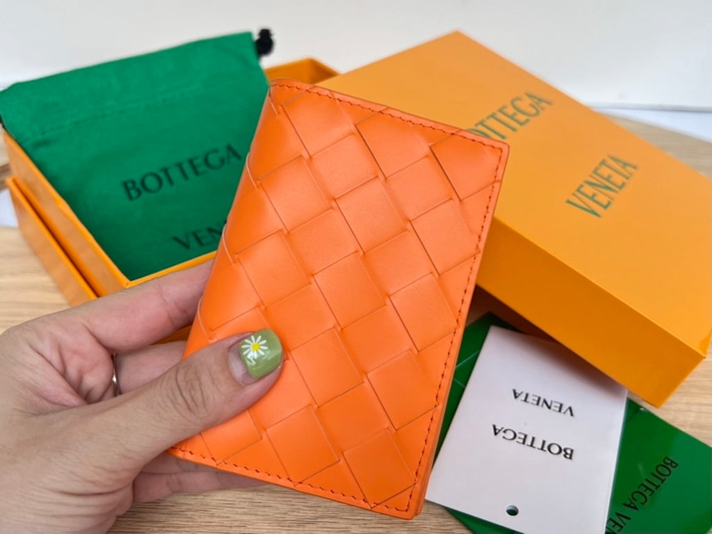 Bottega Veneta Intrecciato Card Holder Orange 592619 - 9