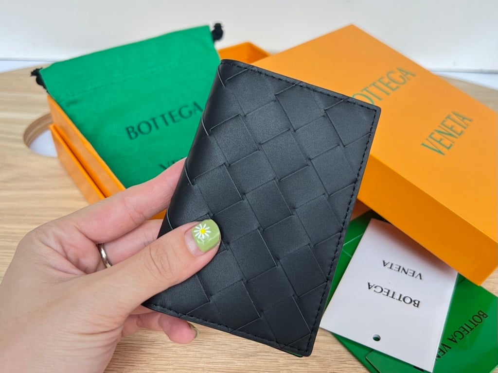 Bottega Veneta Intrecciato Card Case 592619 - 9