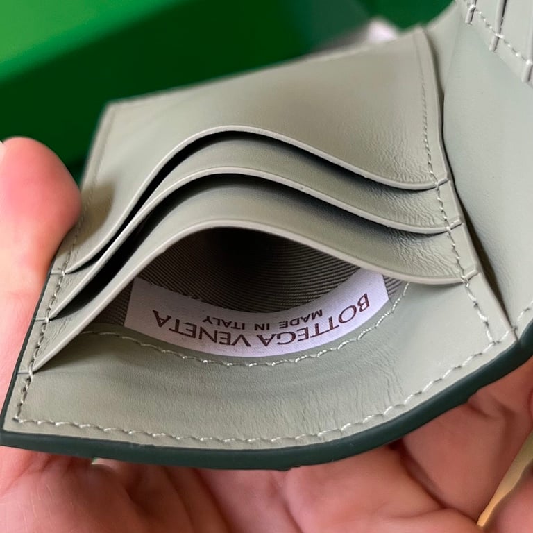 Bottega Veneta Intrecciato Bi-Fold Card Case 592619 Green - 3