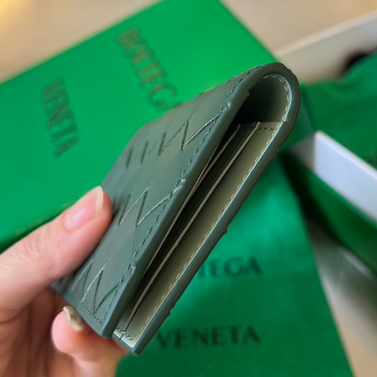 Bottega Veneta Intrecciato Bi-Fold Card Case 592619 Green - 8