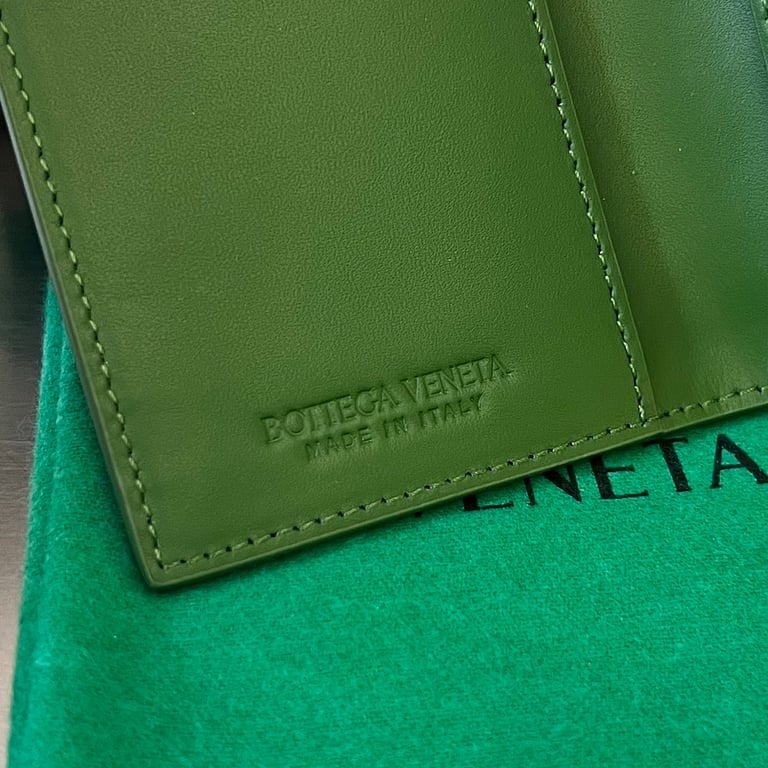 Bottega Veneta 592619 Intrecciato Card Holder Green - 5