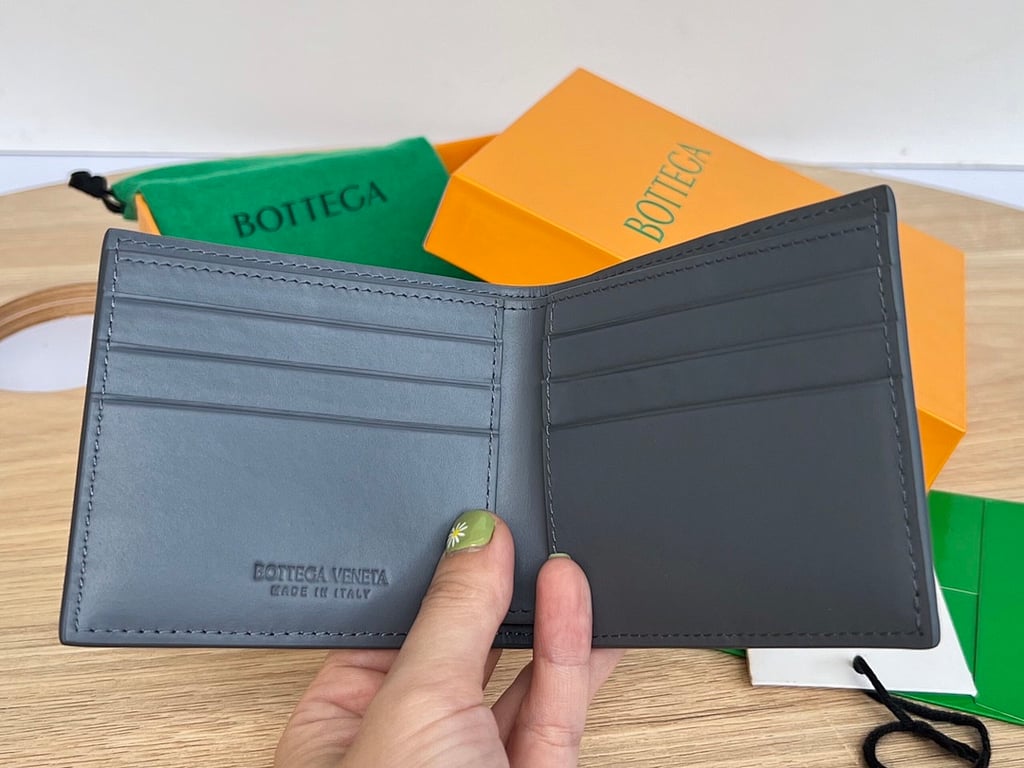 Bottega Veneta Intrecciato Bi-Fold Wallet Grey - 6