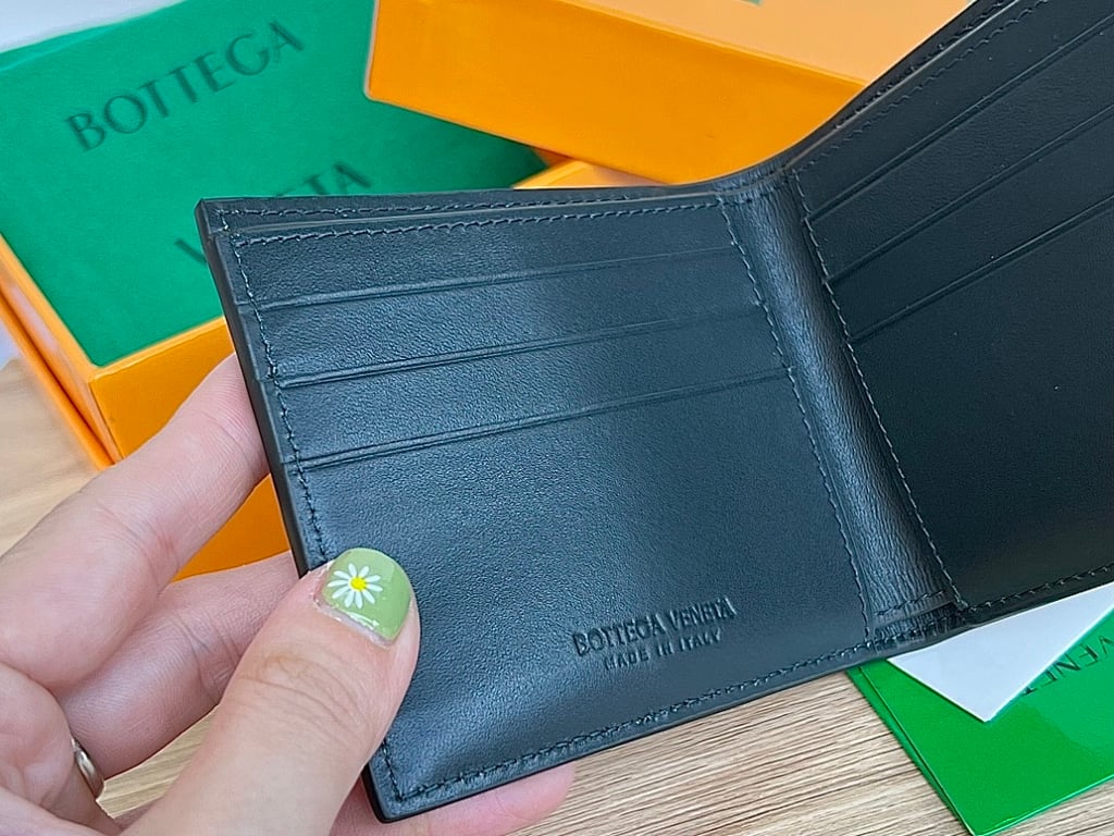 Bottega Veneta 649603 Intrecciato Bi-Fold Wallet - 5