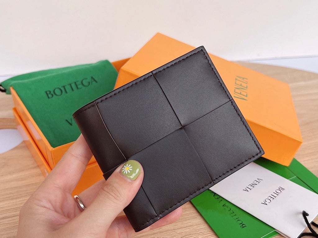 Bottega Veneta Intrecciato Bi-Fold Wallet Chocolate Brown - 9