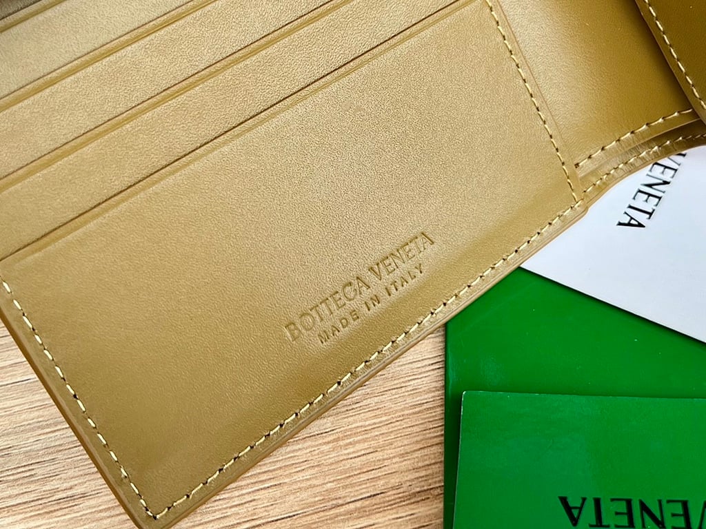 Bottega Veneta 605721 Intrecciato Bi-fold Wallet Caramel - 6