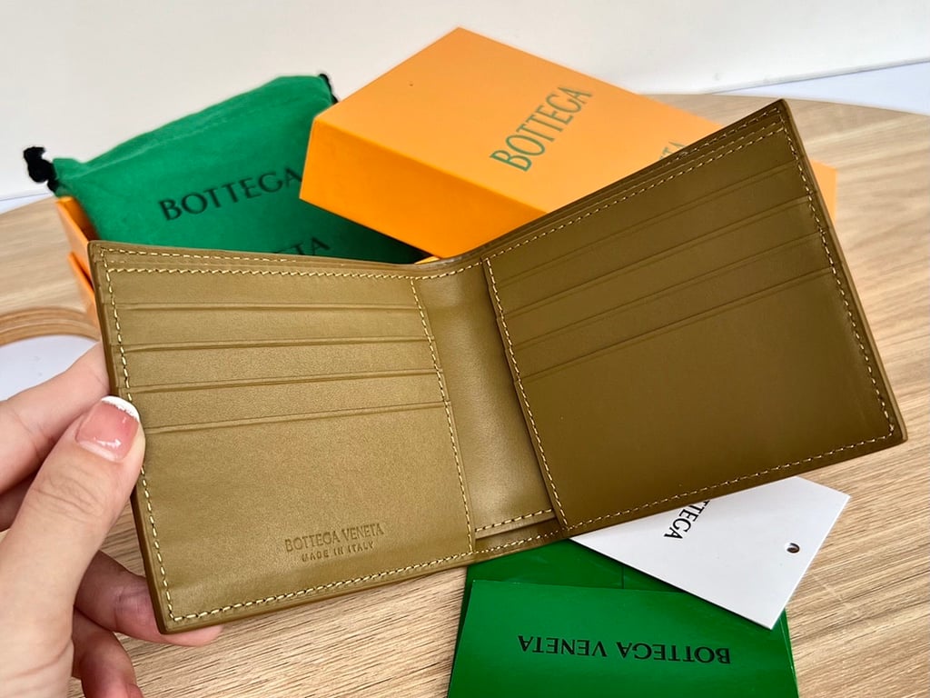 Bottega Veneta 605721 Intrecciato Bi-fold Wallet Caramel - 7