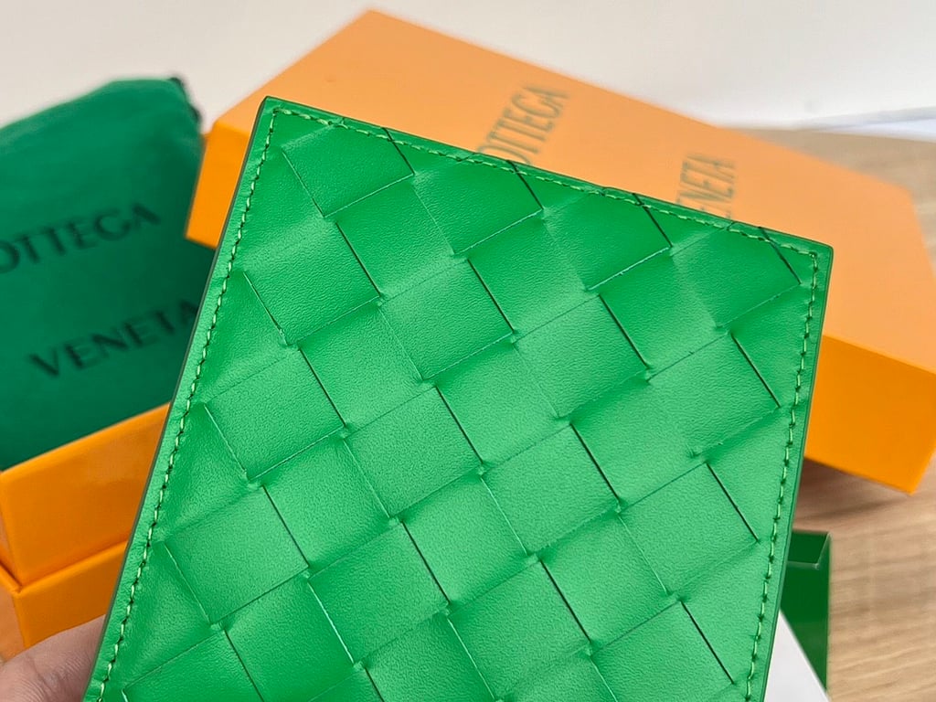 Bottega Veneta 605721 Bi-Fold Wallet Parakeet Green - 3