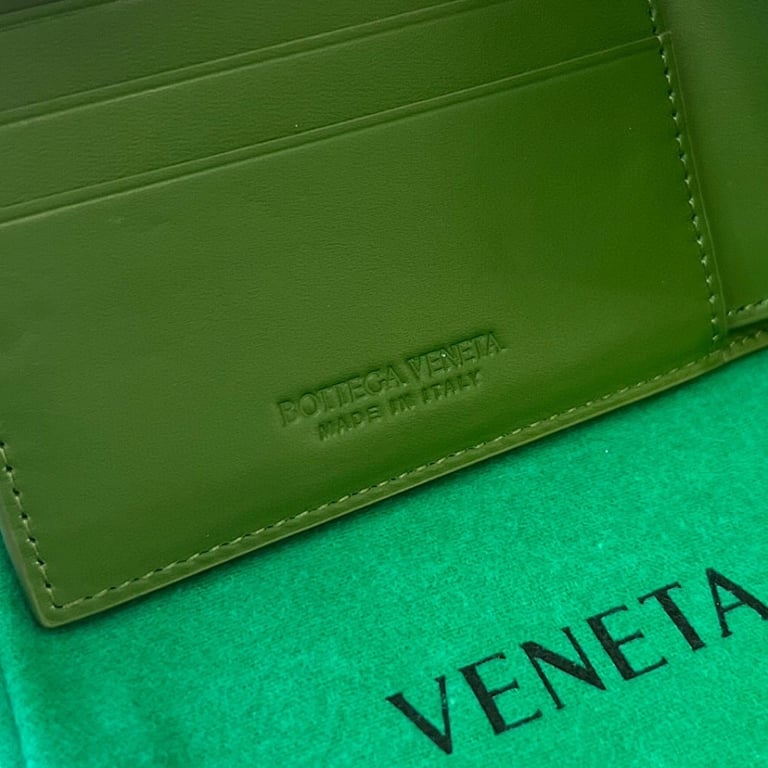 Bottega Veneta 605721 Bi-Fold Wallet Avocado Green - 4