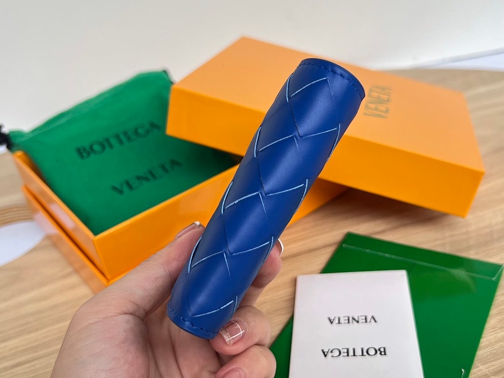 Bottega Veneta Intrecciato Bi-Fold Wallet Cobalt Blue - 3