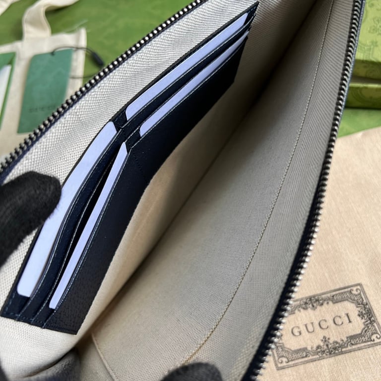 Gucci Interlocking G Pouch Blue GG Supreme - 2