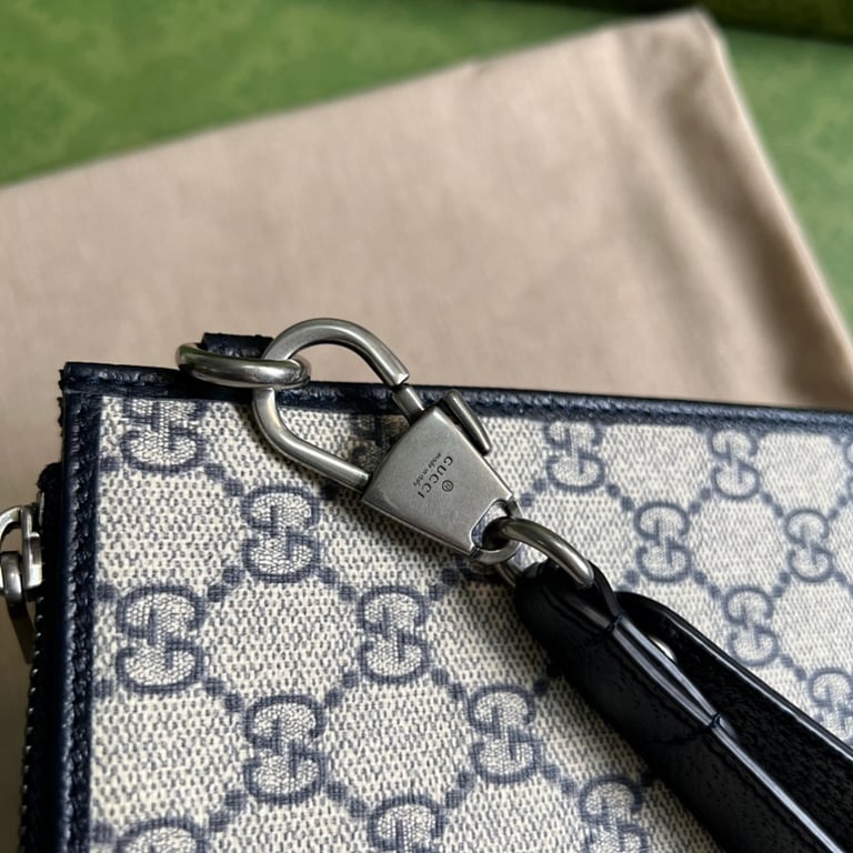 Gucci Interlocking G Pouch Blue GG Supreme - 3