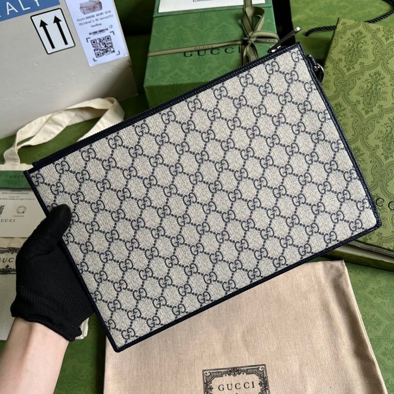 Gucci Interlocking G Pouch Blue GG Supreme - 9