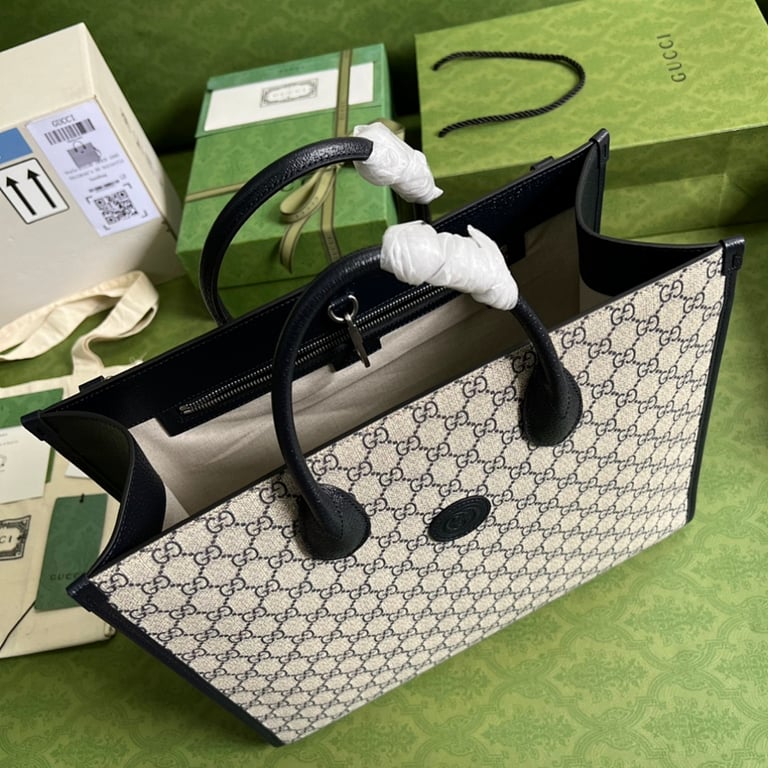 Gucci GG Supreme Large Tote Bag 674148 - 5