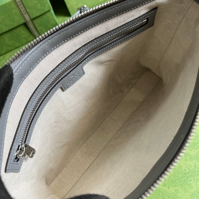 Gucci GG Embossed Leather Crossbody Bag Grey 696009 - 4