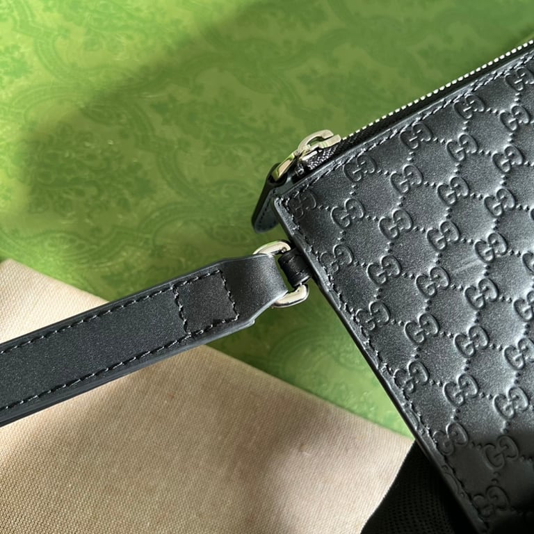 Gucci Microguccissima Leather Pouch 544477 Black - 3
