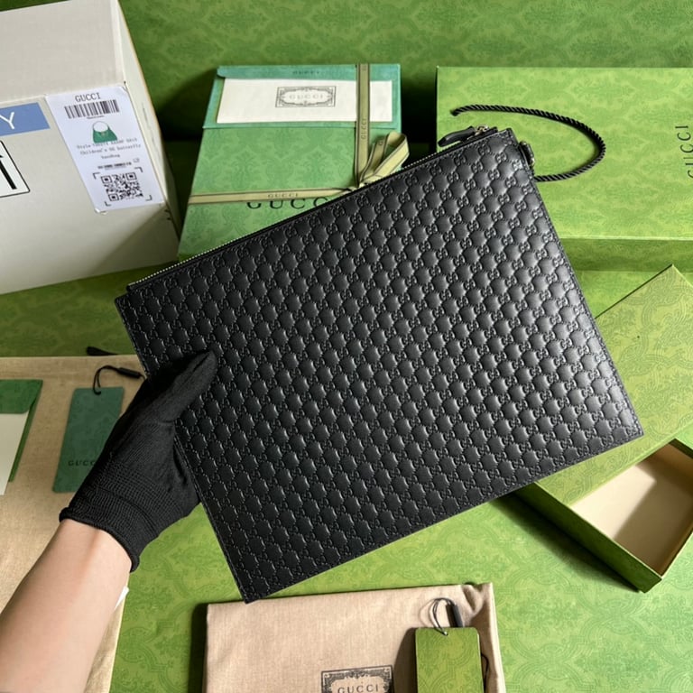 Gucci Microguccissima Leather Pouch 544477 Black - 9