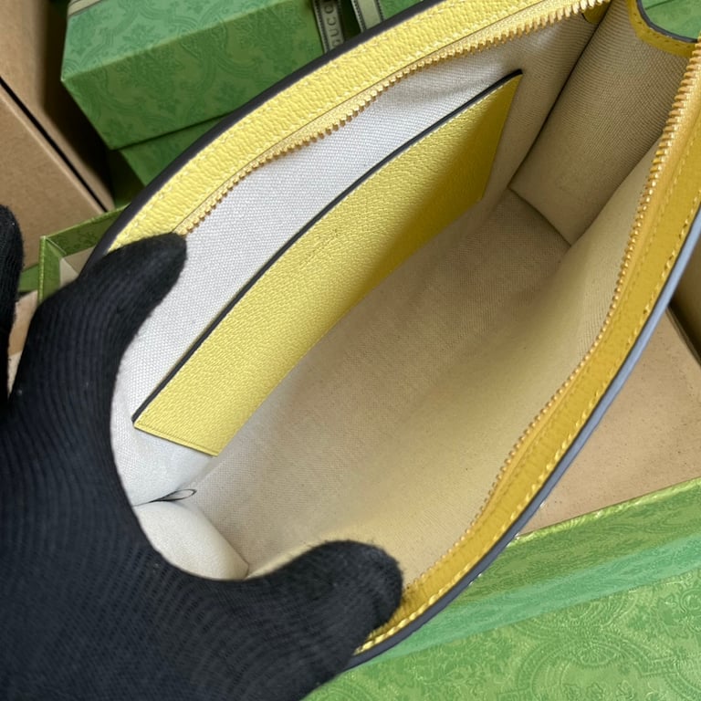 Gucci Ophidia Jumbo GG Pouch Beige Yellow - 4