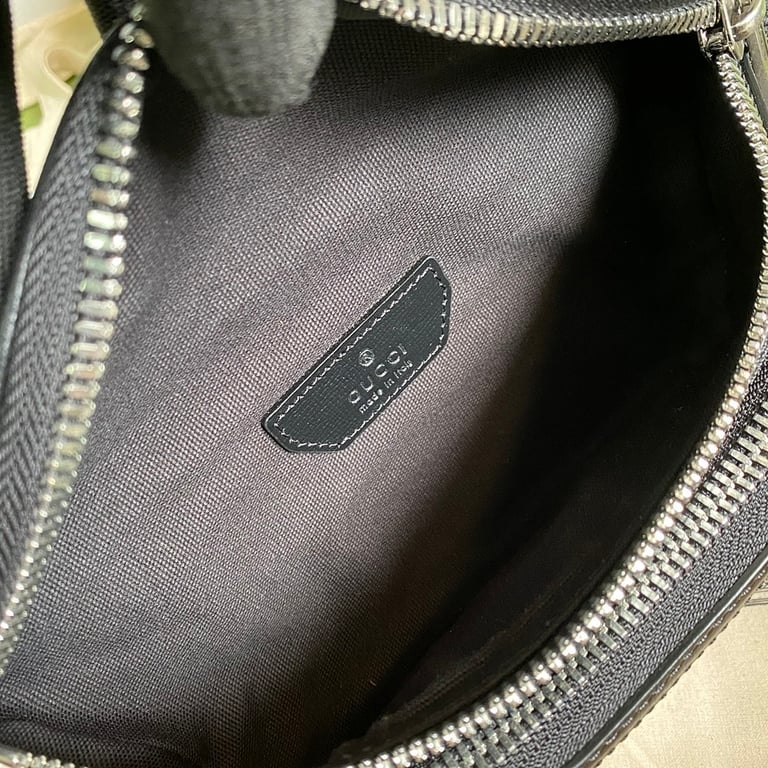 Gucci GG Supreme Belt Bag 682933 - 3