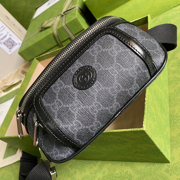 Gucci GG Supreme Belt Bag 682933 - 4