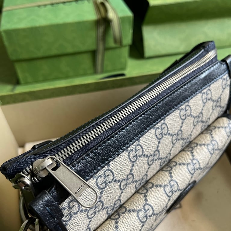 Gucci GG Supreme Crossbody Bag 674164 - 6