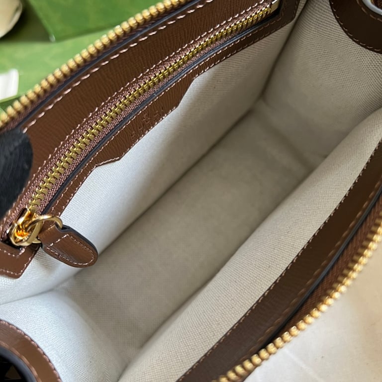 Gucci Neo Vintage GG Supreme Crossbody Bag - 3