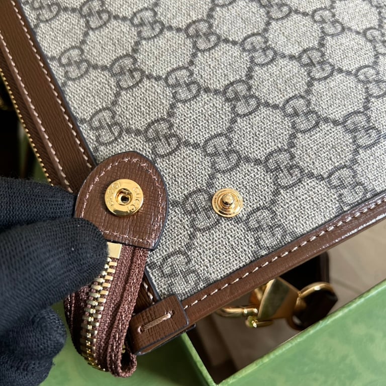 Gucci Neo Vintage GG Supreme Crossbody Bag - 4