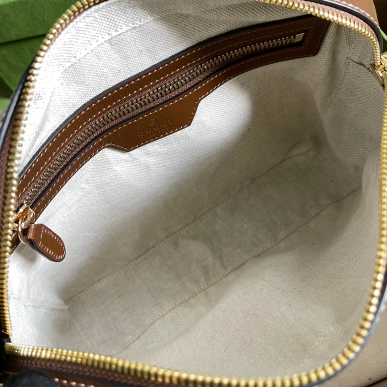 Gucci 675891 Retro GG Supreme Crossbody Bag - 4