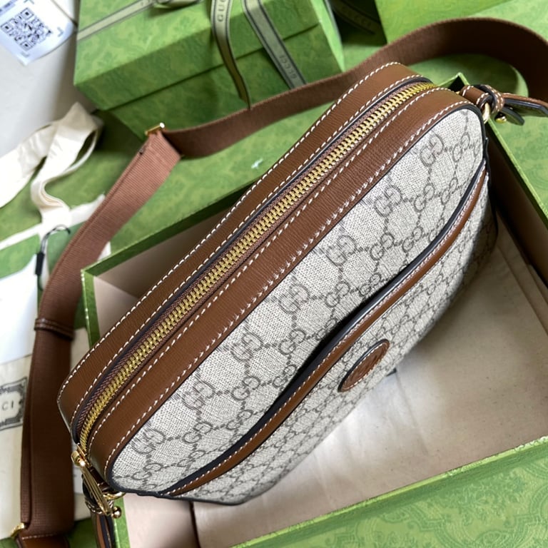 Gucci 675891 Retro GG Supreme Crossbody Bag - 5