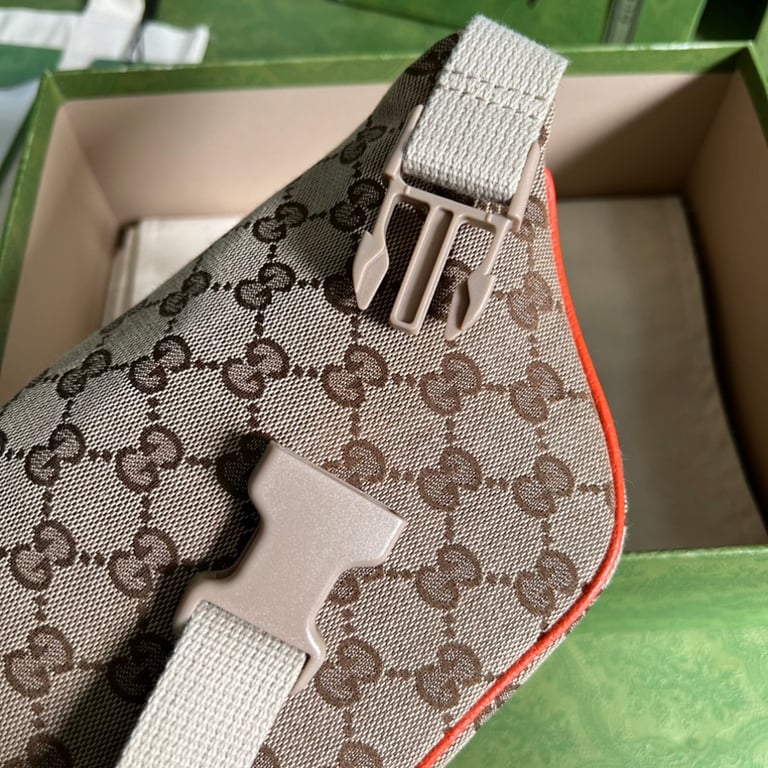 Gucci x The North Face Belt Bag 650299 - 4