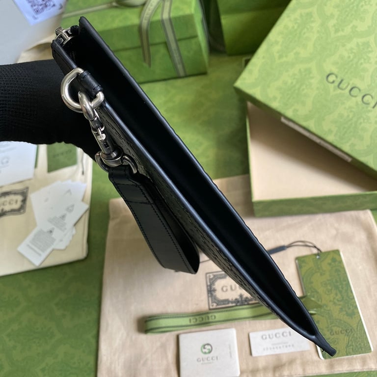Gucci GG Signature Leather Clutch 473963 - 4