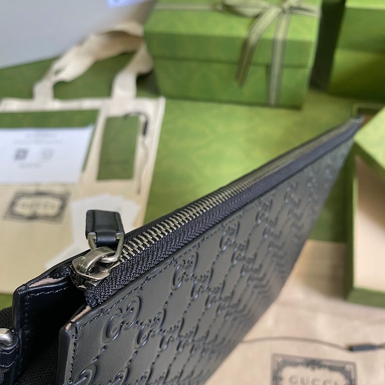 Gucci GG Signature Leather Clutch 473963 - 6