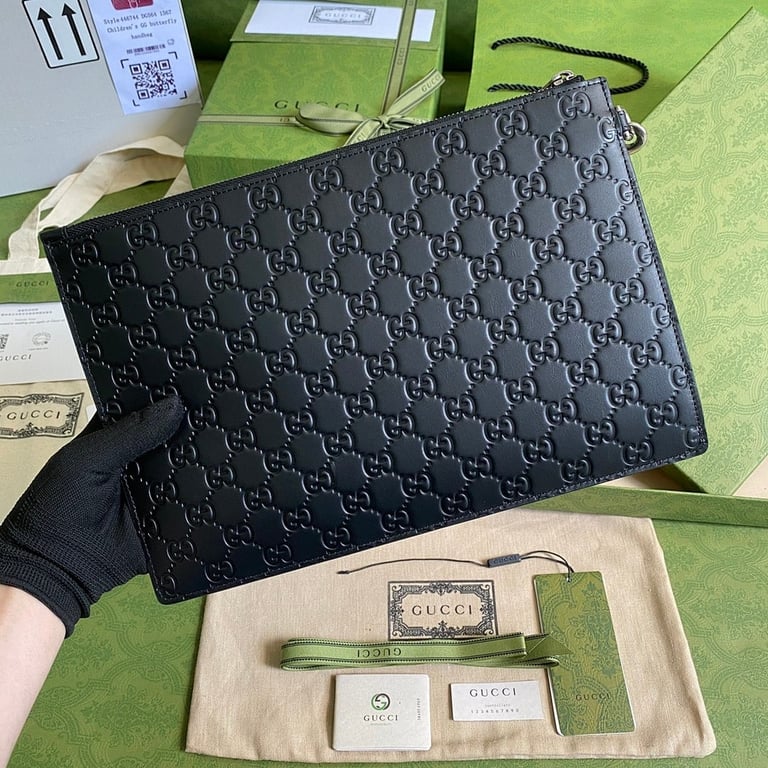 Gucci GG Signature Leather Clutch 473963 - 8