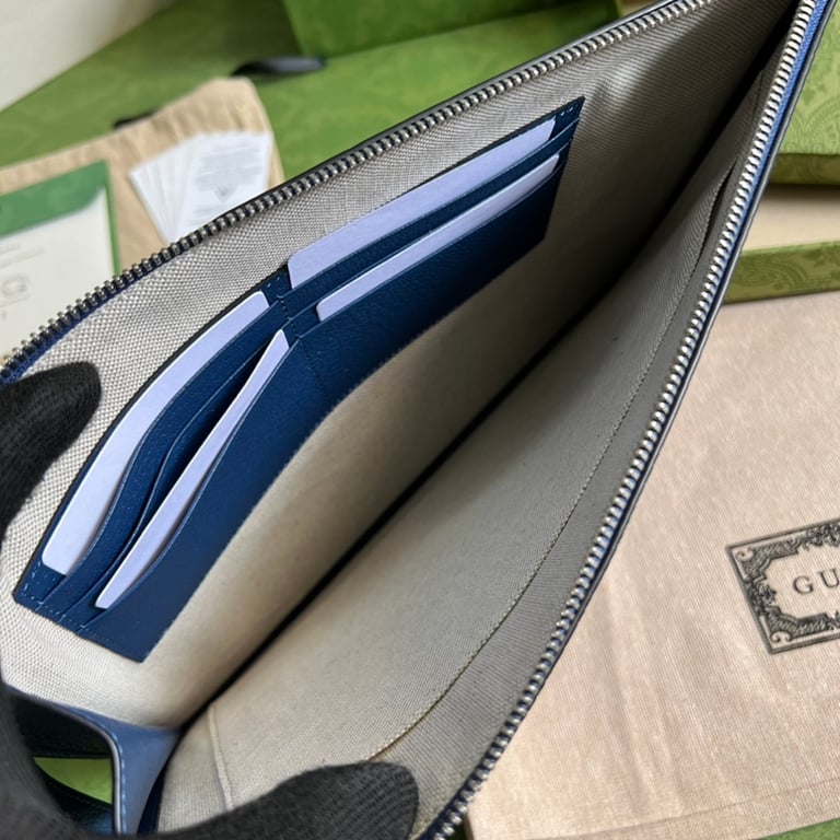 Gucci Marmont Leather Clutch Blue - 2