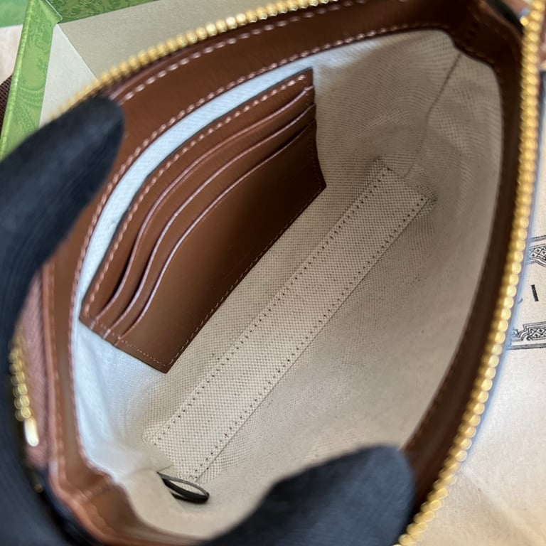 Gucci Interlocking G Messenger Bag 723306 - 4