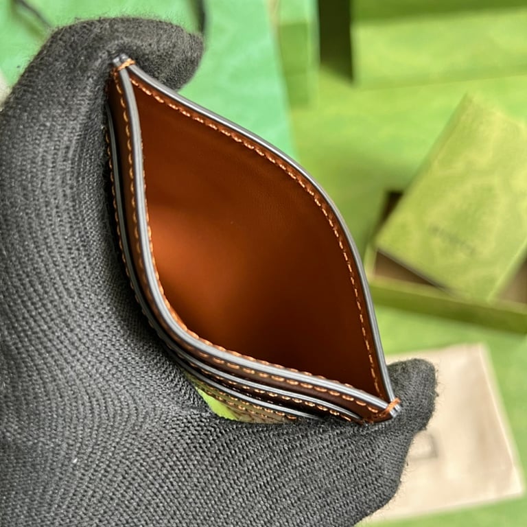 Gucci GG Matelassé Card Case Brown - 3