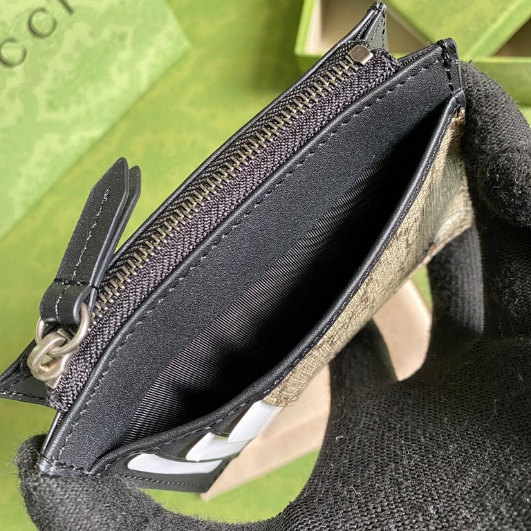 Gucci GG Supreme Bee Card Case 597555 - 3