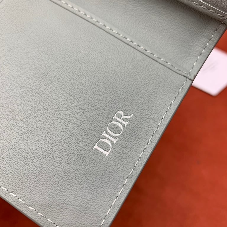 Dior CD Diamond Bifold Card Holder Grey - 3