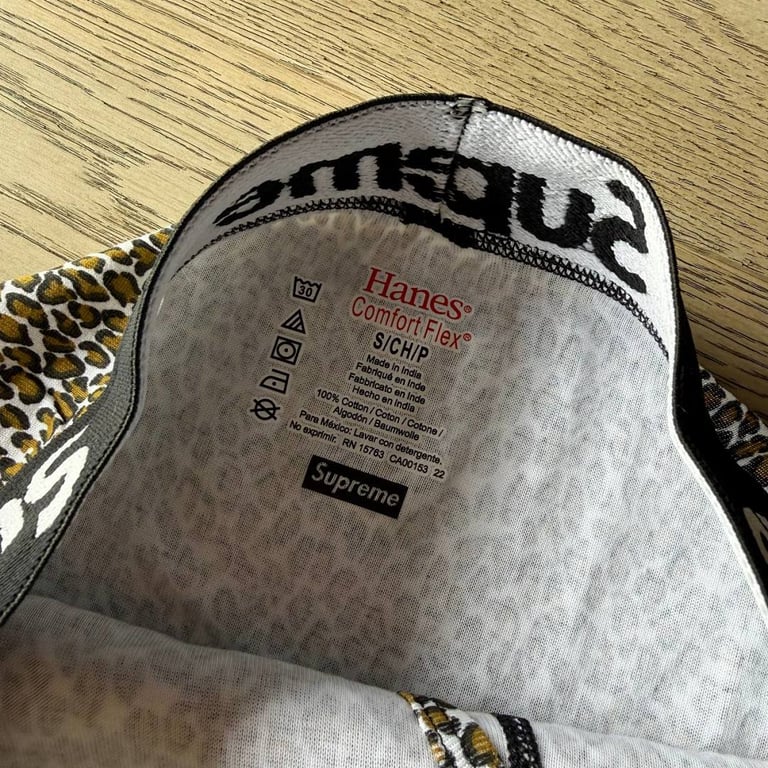 Supreme x Hanes Boxer Briefs Leopard - 4
