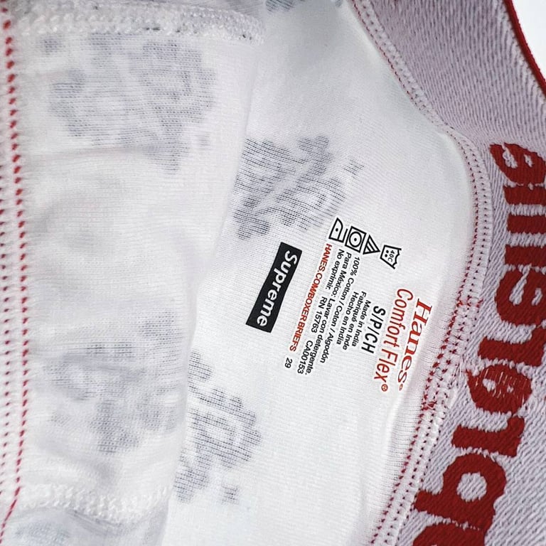 Supreme x Hanes Bandana Boxer Briefs (2-Pack) - 14