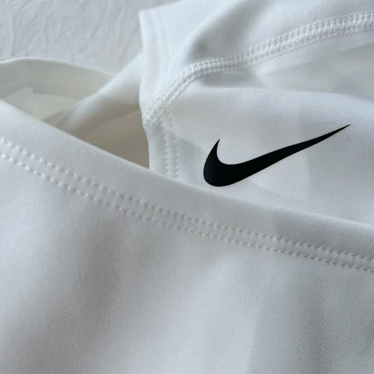 Nike Pro Therma-FIT Hyperwarm Hood Balaclava - 9