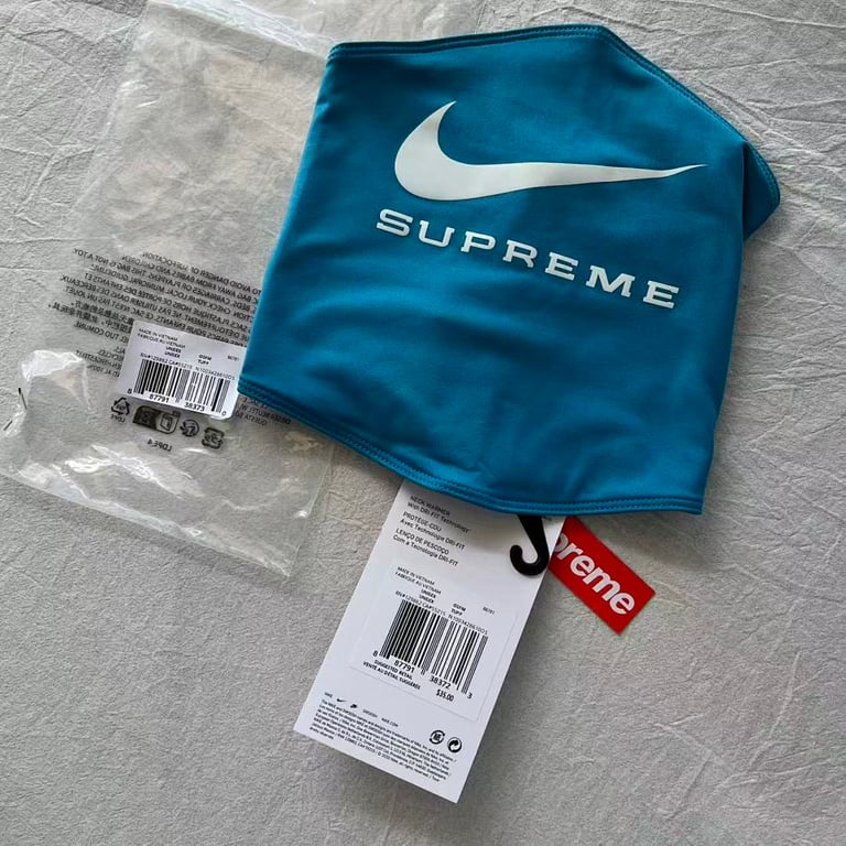 Nike x Supreme Neck Warmer - 25