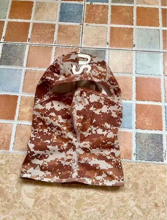 Supreme Heat Reactive Digital Camo Balaclava - 23