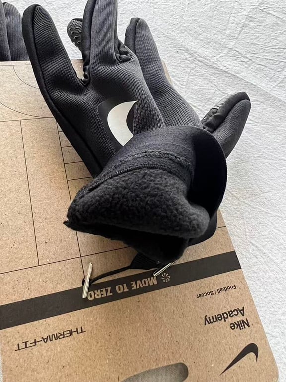 Nike Academy Therma-FIT Gloves Black - 8