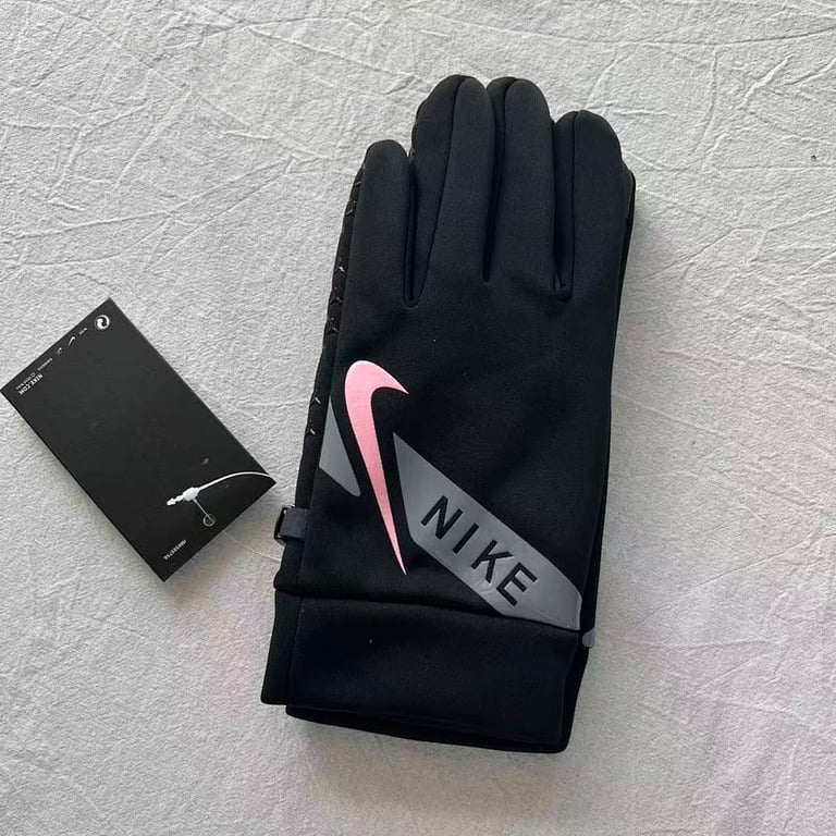 Nike Dri-FIT Windproof Gloves - 7